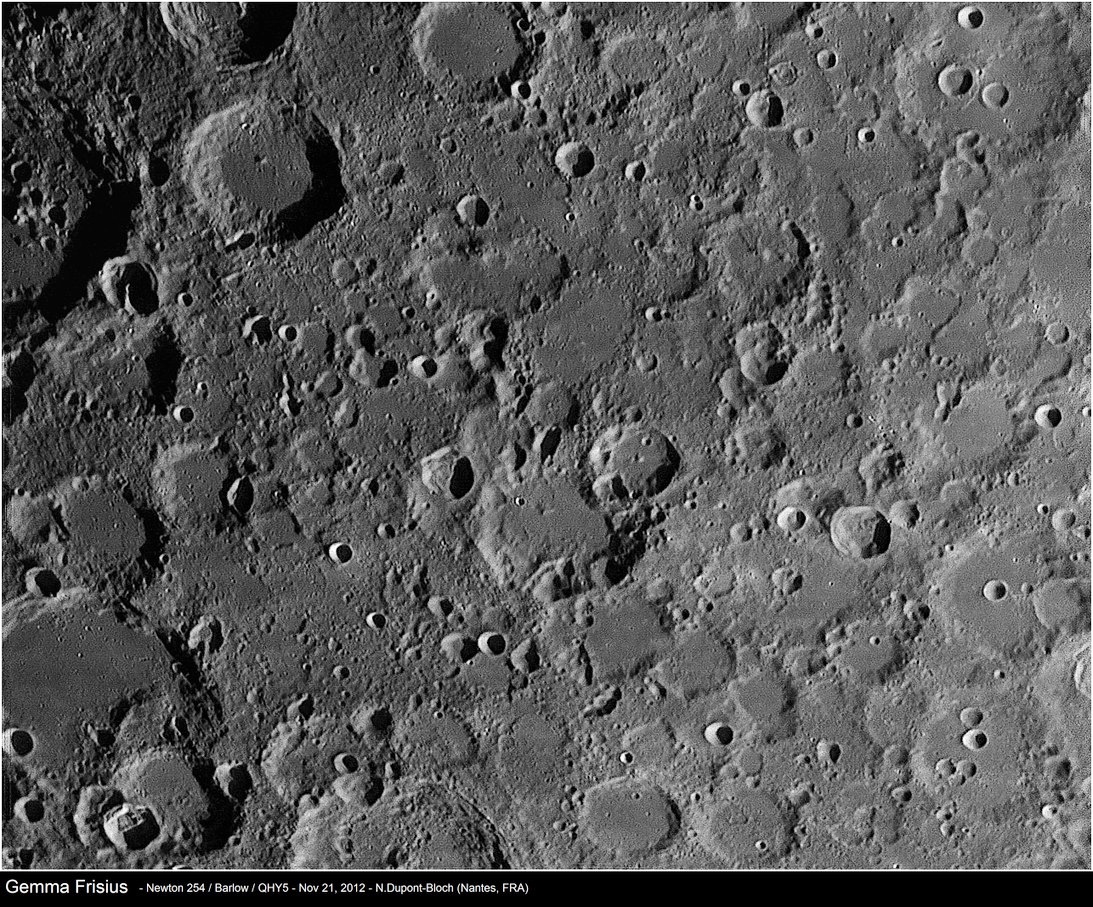 moon-12e33s-gemma-frisius
