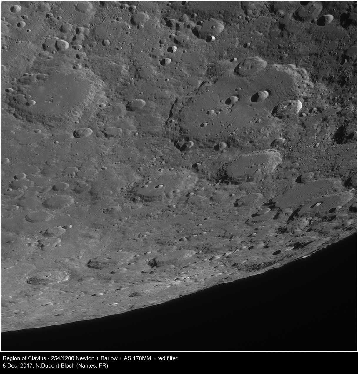 moon-17w59s-clavius